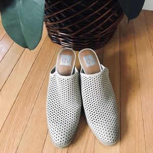 Dolce Vita Die-cut booties